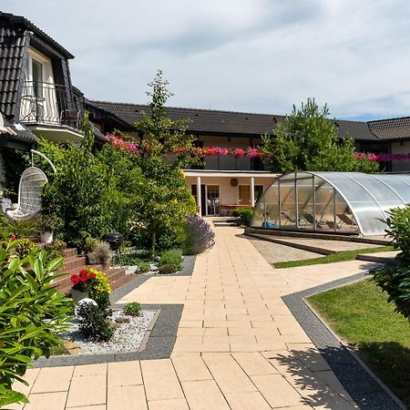 Perła Bałtyku Hotel Pustkowo Bagian luar foto
