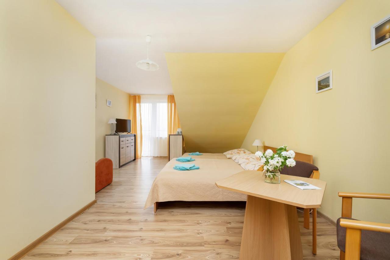Perła Bałtyku Hotel Pustkowo Bagian luar foto