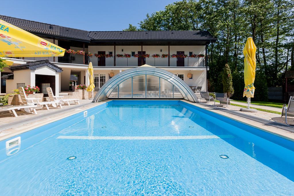 Perła Bałtyku Hotel Pustkowo Bagian luar foto